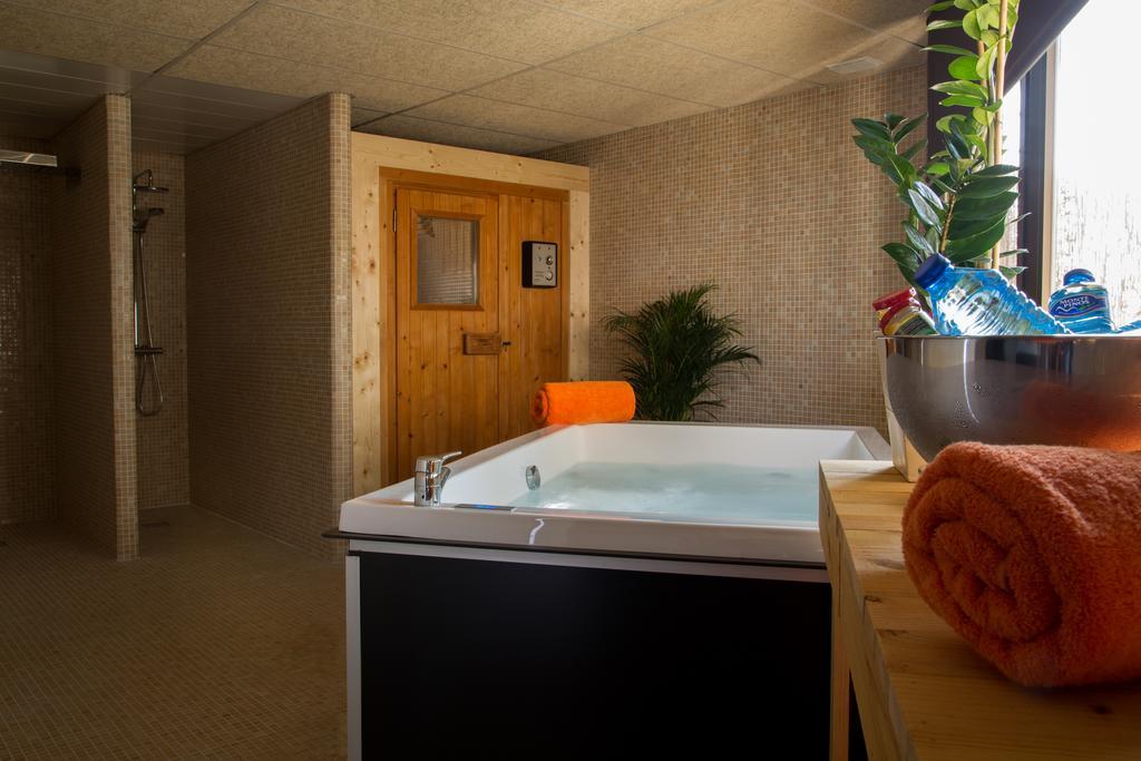 & Spa Entre Pinos-adults Only Hotel Es Calo (Formentera)